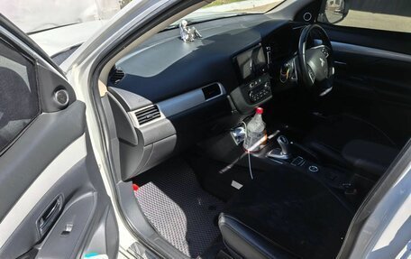 Mitsubishi Outlander III рестайлинг 3, 2013 год, 1 530 000 рублей, 12 фотография