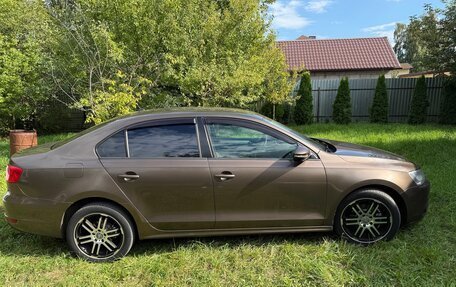 Volkswagen Jetta VI, 2012 год, 960 000 рублей, 5 фотография