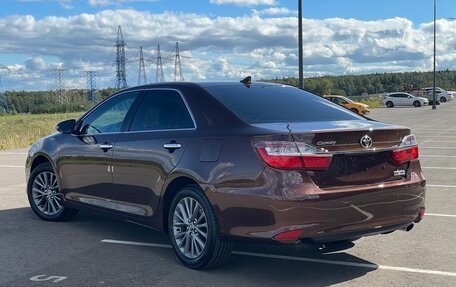 Toyota Camry, 2017 год, 2 450 000 рублей, 7 фотография