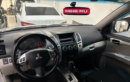 Mitsubishi Pajero Sport II рестайлинг, 2013 год, 1 595 000 рублей, 5 фотография