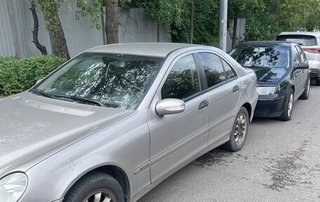 Mercedes-Benz C-Класс, 2004 год, 800 000 рублей, 2 фотография
