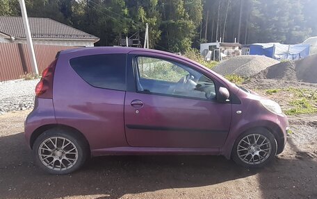 Peugeot 107 I рестайлинг, 2013 год, 525 000 рублей, 3 фотография