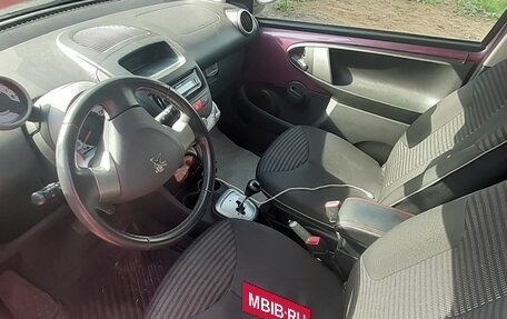 Peugeot 107 I рестайлинг, 2013 год, 525 000 рублей, 6 фотография
