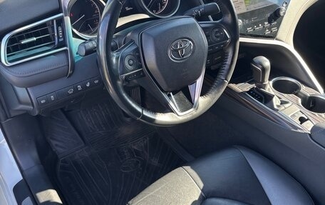 Toyota Camry, 2020 год, 3 595 000 рублей, 7 фотография