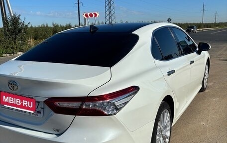 Toyota Camry, 2020 год, 3 595 000 рублей, 5 фотография
