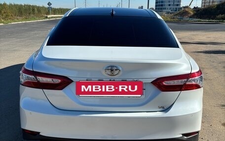 Toyota Camry, 2020 год, 3 595 000 рублей, 4 фотография