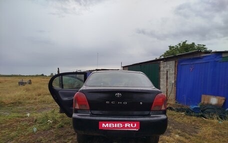 Toyota Echo, 2000 год, 210 000 рублей, 2 фотография