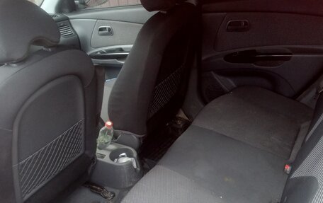 KIA Rio II, 2011 год, 700 000 рублей, 3 фотография