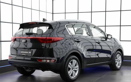 KIA Sportage IV рестайлинг, 2018 год, 2 599 000 рублей, 4 фотография