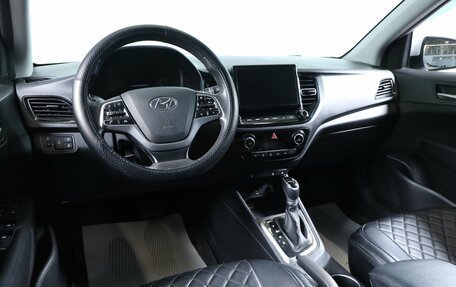 Hyundai Solaris II рестайлинг, 2021 год, 1 379 000 рублей, 8 фотография