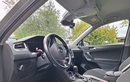 Volkswagen Tiguan II, 2020 год, 2 440 000 рублей, 5 фотография
