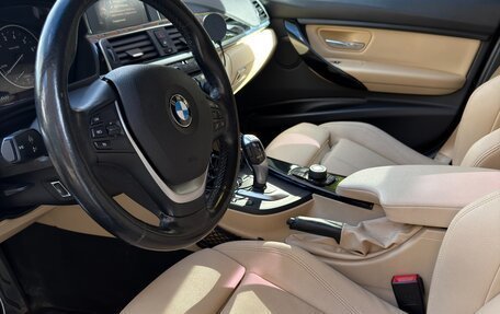 BMW 3 серия, 2017 год, 1 790 000 рублей, 11 фотография