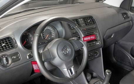 Volkswagen Polo VI (EU Market), 2011 год, 890 000 рублей, 5 фотография