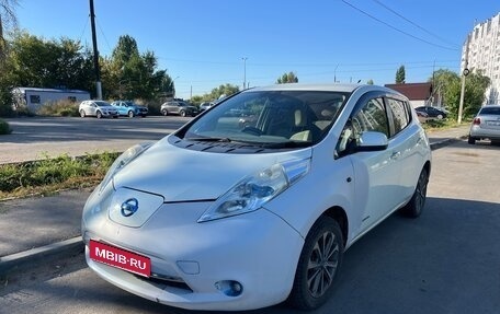 Nissan Leaf I, 2012 год, 590 000 рублей, 1 фотография
