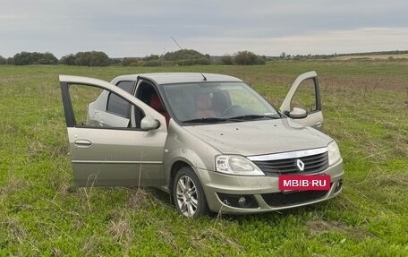 Renault Logan I, 2010 год, 335 000 рублей, 2 фотография