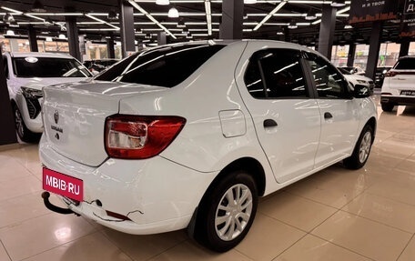 Renault Logan II, 2018 год, 893 000 рублей, 4 фотография