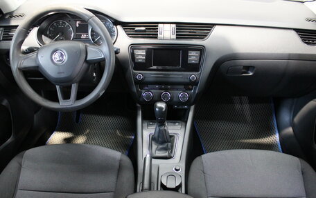 Skoda Octavia, 2015 год, 1 057 000 рублей, 9 фотография