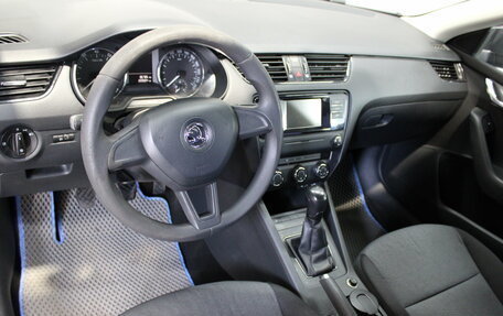 Skoda Octavia, 2015 год, 1 057 000 рублей, 10 фотография