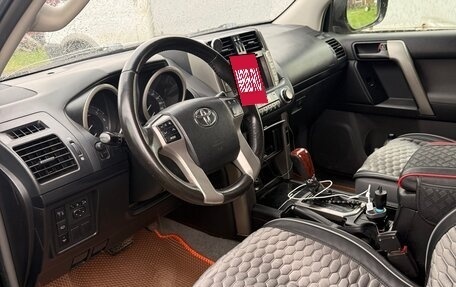 Toyota Land Cruiser Prado 150 рестайлинг 2, 2012 год, 2 600 000 рублей, 2 фотография