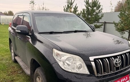 Toyota Land Cruiser Prado 150 рестайлинг 2, 2012 год, 2 600 000 рублей, 4 фотография
