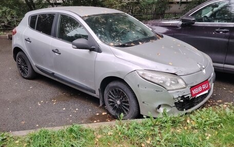 Renault Megane III, 2012 год, 400 000 рублей, 2 фотография