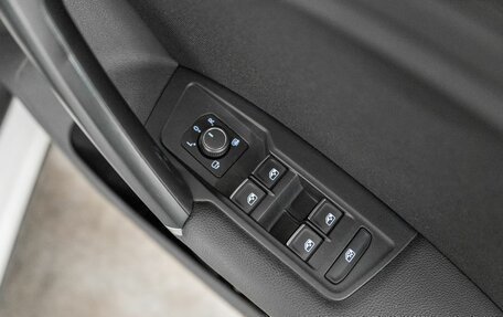 Volkswagen Tiguan II, 2016 год, 1 950 000 рублей, 19 фотография