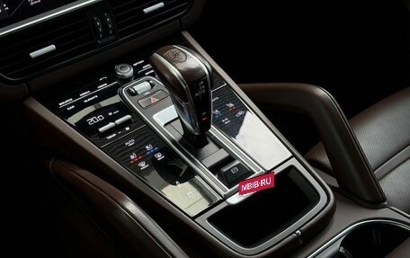 Porsche Cayenne III, 2023 год, 11 200 000 рублей, 16 фотография
