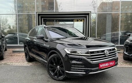 Volkswagen Touareg III, 2019 год, 4 199 000 рублей, 4 фотография