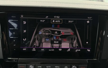 Volkswagen Touareg III, 2019 год, 4 199 000 рублей, 19 фотография
