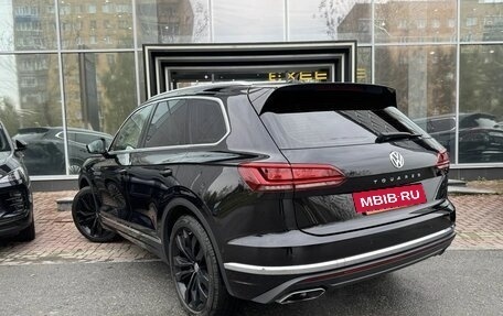 Volkswagen Touareg III, 2019 год, 4 199 000 рублей, 9 фотография