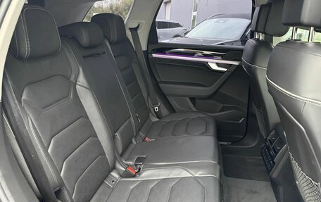 Volkswagen Touareg III, 2019 год, 4 199 000 рублей, 30 фотография