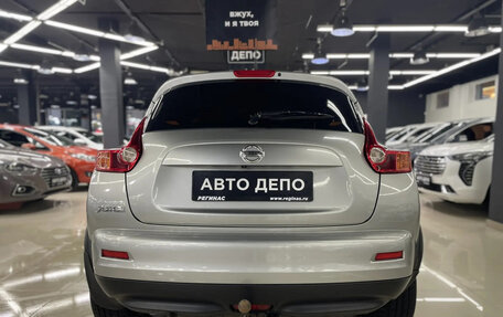 Nissan Juke II, 2012 год, 899 000 рублей, 6 фотография