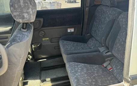 Nissan Serena II, 2000 год, 280 000 рублей, 8 фотография