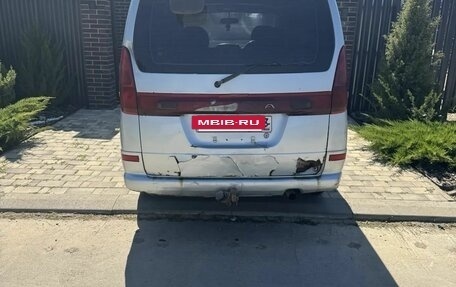Nissan Serena II, 2000 год, 280 000 рублей, 3 фотография
