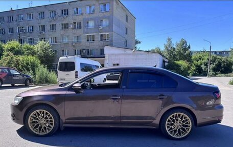 Volkswagen Jetta VI, 2014 год, 810 000 рублей, 3 фотография