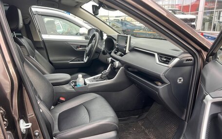 Toyota RAV4, 2021 год, 4 000 000 рублей, 7 фотография