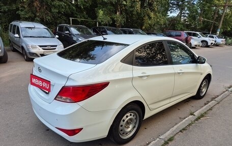 Hyundai Solaris II рестайлинг, 2016 год, 940 000 рублей, 3 фотография