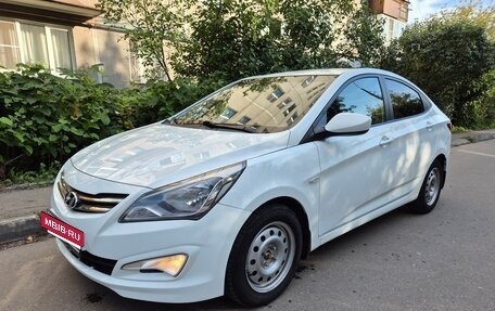 Hyundai Solaris II рестайлинг, 2016 год, 940 000 рублей, 2 фотография
