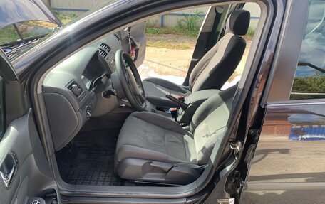 Volkswagen Golf V, 2004 год, 410 000 рублей, 24 фотография