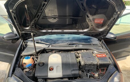 Volkswagen Golf V, 2004 год, 410 000 рублей, 26 фотография
