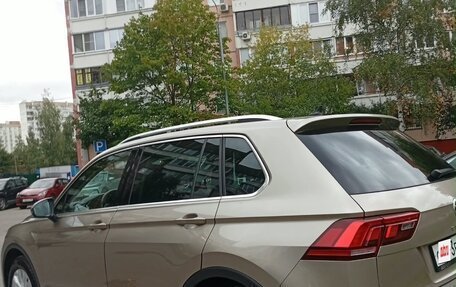 Volkswagen Tiguan II, 2021 год, 2 200 000 рублей, 3 фотография