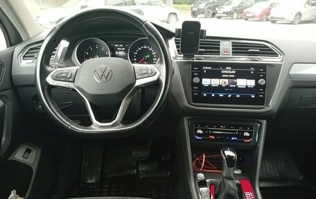 Volkswagen Tiguan II, 2021 год, 2 200 000 рублей, 5 фотография