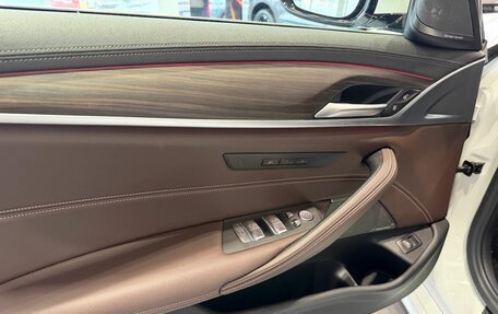 BMW 5 серия, 2020 год, 4 299 000 рублей, 8 фотография