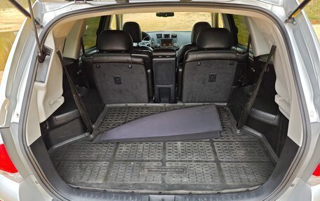 Toyota Highlander III, 2012 год, 2 100 000 рублей, 11 фотография
