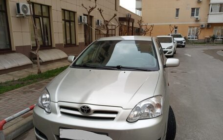 Toyota Corolla, 2004 год, 400 000 рублей, 2 фотография