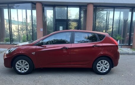 Hyundai Solaris II рестайлинг, 2013 год, 800 000 рублей, 8 фотография