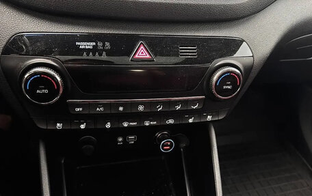 Hyundai Tucson III, 2017 год, 2 100 000 рублей, 12 фотография