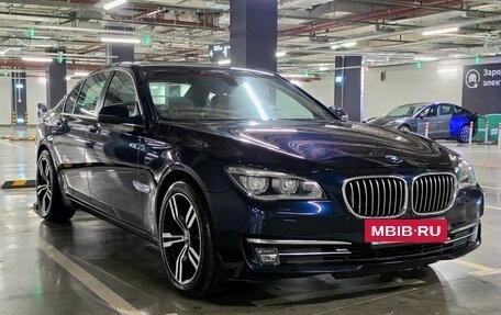 BMW 7 серия, 2015 год, 2 500 000 рублей, 2 фотография