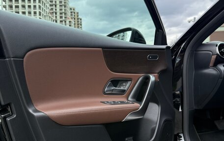Mercedes-Benz A-Класс, 2018 год, 2 350 000 рублей, 10 фотография