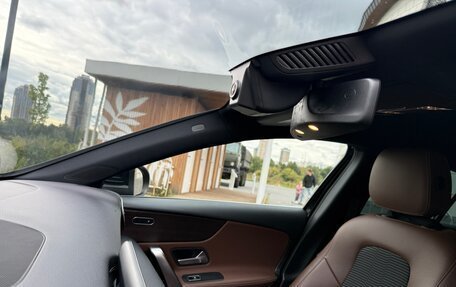 Mercedes-Benz A-Класс, 2018 год, 2 350 000 рублей, 16 фотография